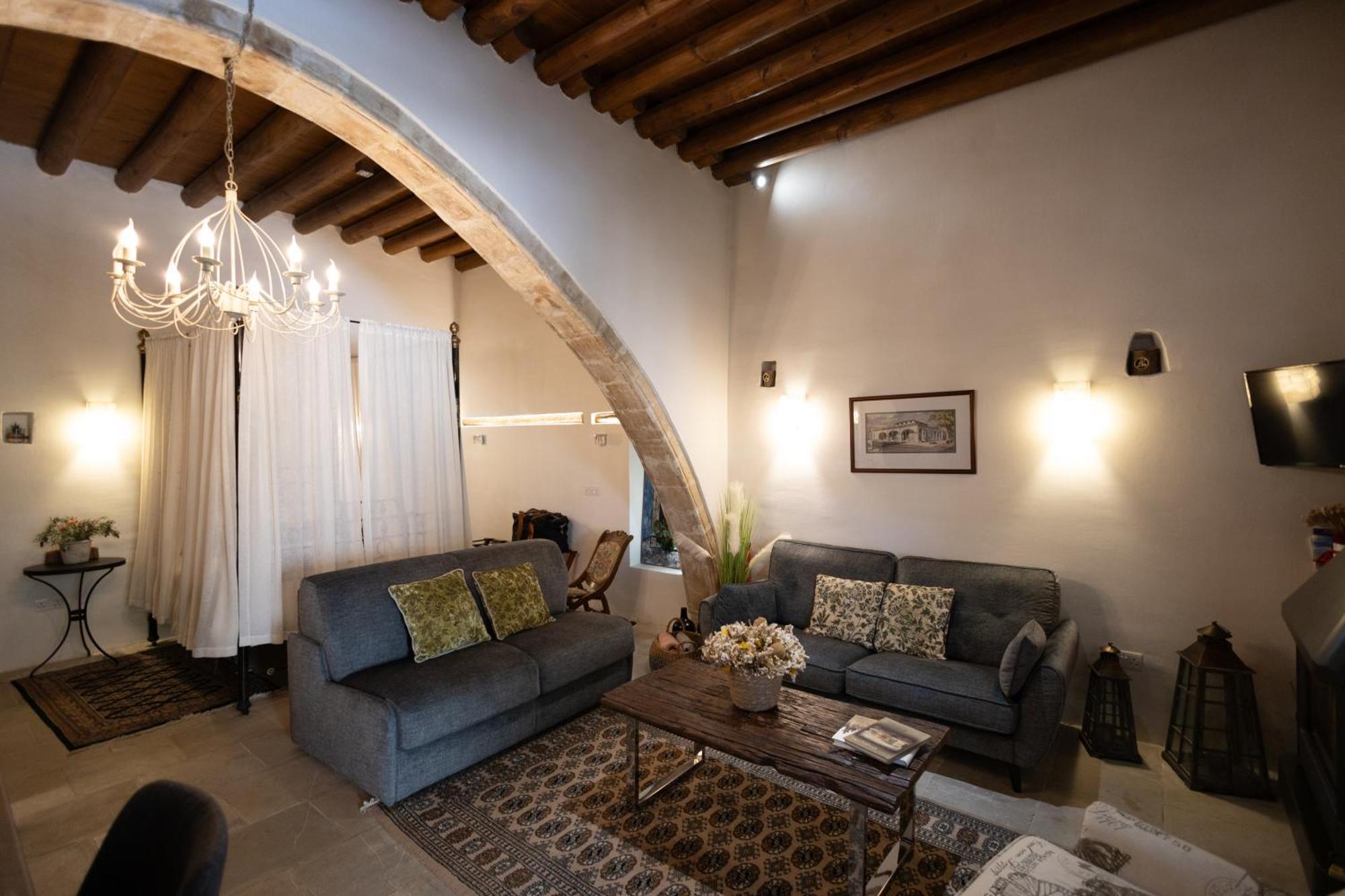 Apanemia Inn Studio Lofou Bagian luar foto